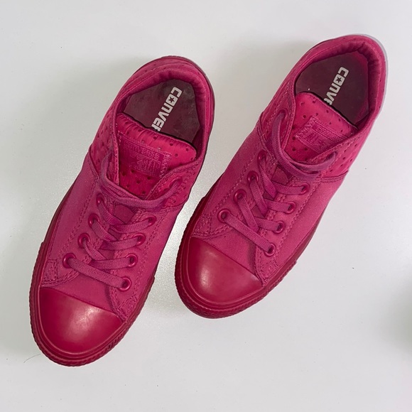 Converse Shoes - Converse I Hot Pink Low Tops Size 7.5/8.5